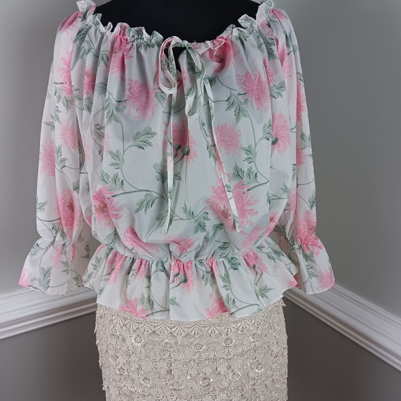 PIink floral design, off the shoulder blouse - Picture 3 of 8
